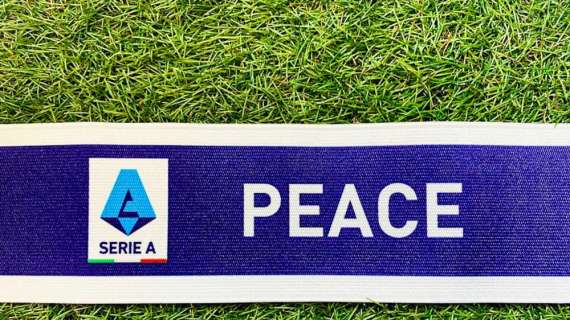Serie A, capitani in campo con la scritta 'Peace' sulla fascia