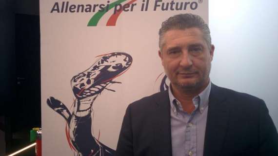 Massaro sprona il Milan Glorie su Instagram: "Andiamo a vincere ragazzi!"