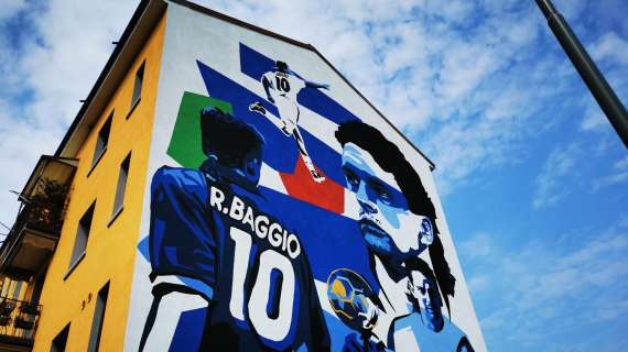 FOTO MN - Milan, in zona Navigli un murale dedicato a Roberto Baggio