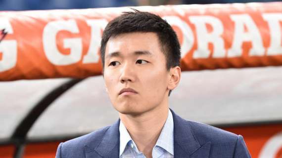 Inter, Zhang già in clima derby: “Quando i tifosi cantano ‘chi non salta rossonero è’ mi viene la pelle d’oca”