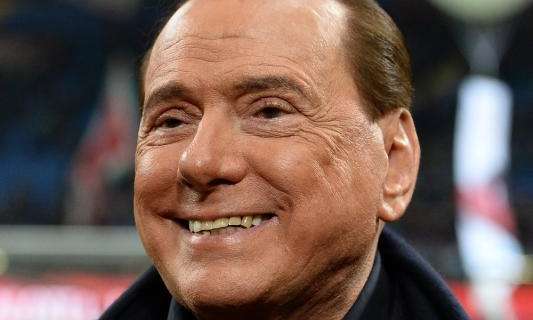 Ravezzani: "Berlusconi ha confidato di essere dispiaciutissimo di cedere il Milan, ma non ce la faceva più ad andare avanti"