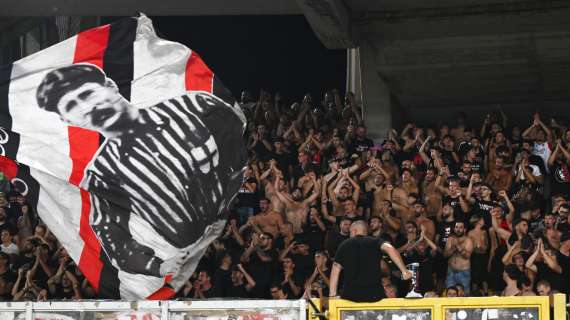 Curva Sud contro il caro prezzi del settore ospiti: "Basta speculazioni. Serie A, colpa della pirateria?"