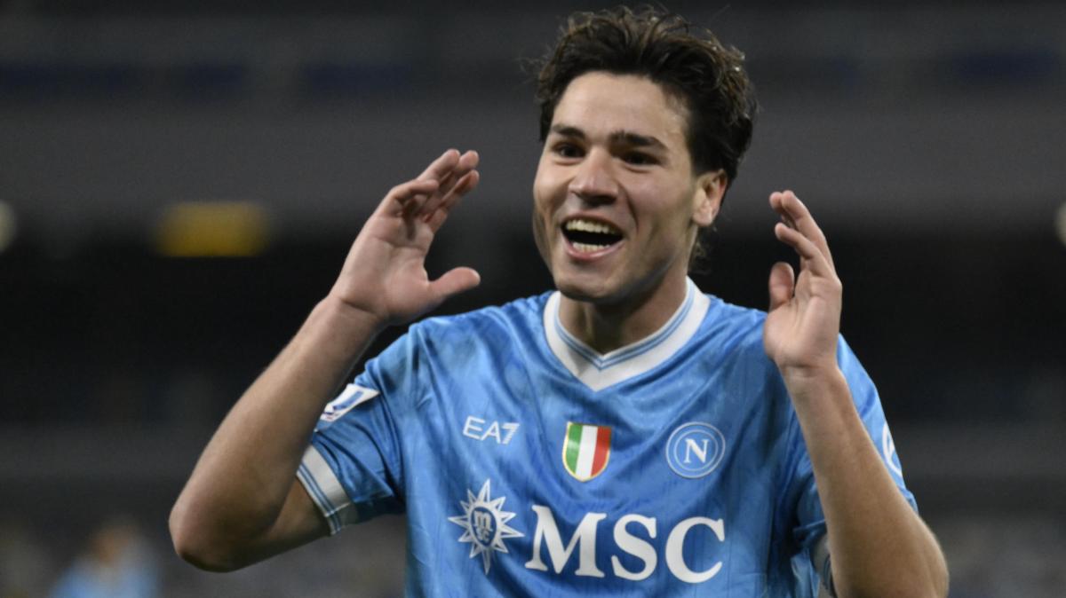 Vergara elogia il suo mister:  "Con Conte come a scuola, mi insegna a non staccare mai la testa"