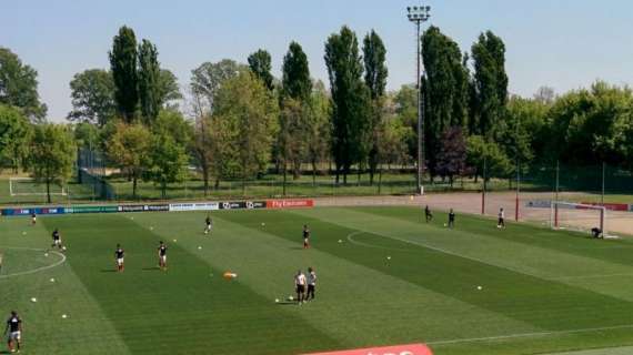FOTO MN - Allievi Nazionali, Milan-Inter: squadre in campo per il riscaldamento