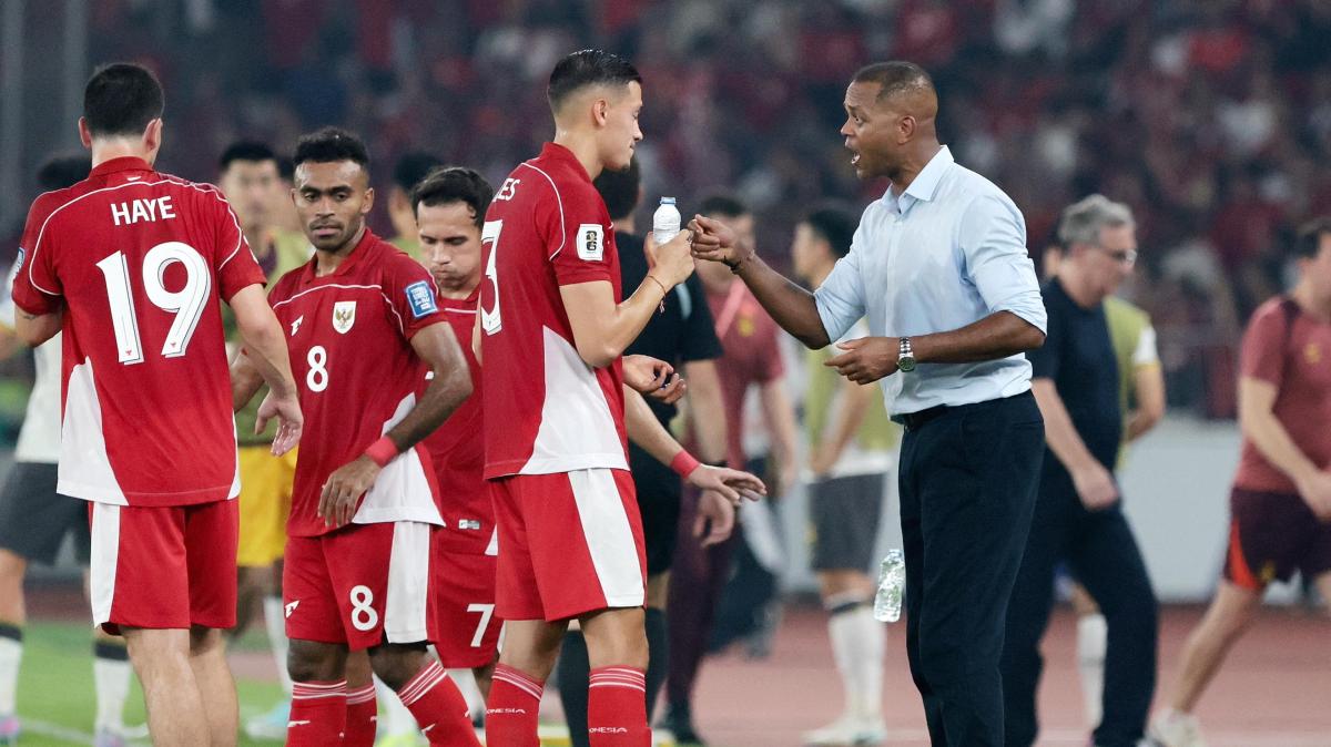 Patrick Kluivert lascia la panchina dell’Indonesia dopo la mancata qualificazione ai Mondiali