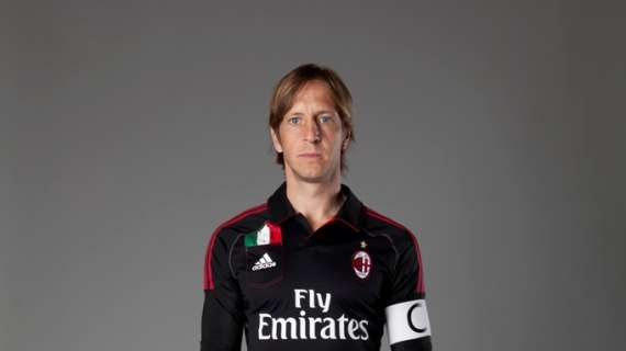 FOTO - Ecco la terza maglia stagione 2012/13