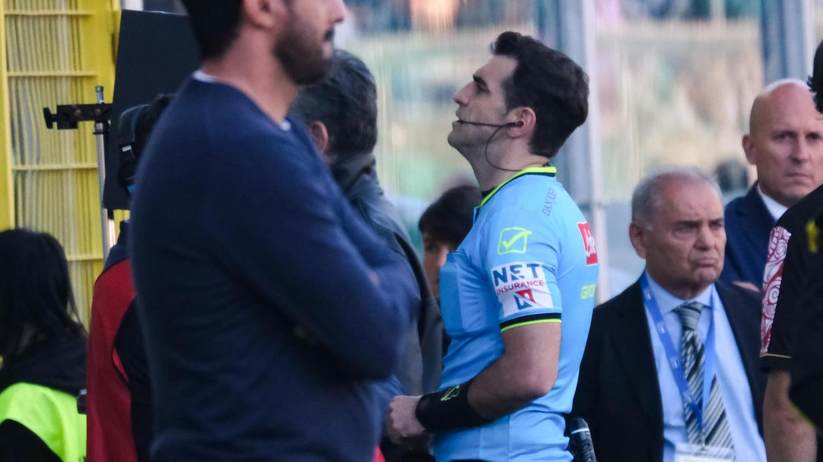Caso arbitro al Var ai Mondiali: per la Fifa nessuna violazione del codice disciplinare