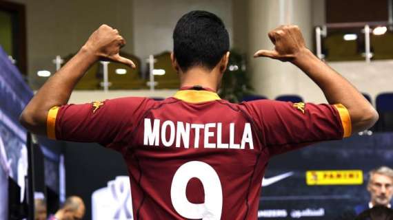 FOTO MN - Doha, ecco un tifoso di Montella con la maglia della Roma dell’Aeroplanino