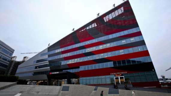 Cessione club, parla Fu Yixiang: "Compriamo il Milan e ce lo dividiamo in 500mila"
