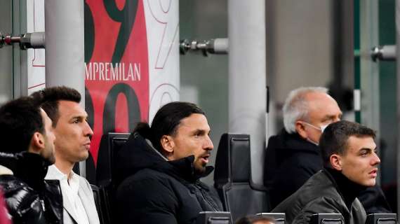 Milan TV - Ibra a pranzo con la squadra, poi insieme negli spogliatoi