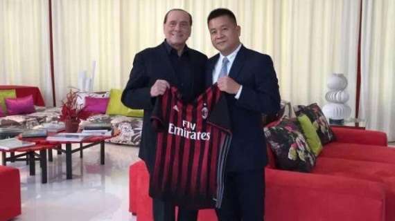 Gazzetta - Milan, ieri ultima a San Siro dell’era Berlusconi senza Silvio in tribuna. Si procede verso il closing con i cinesi senza intoppi
