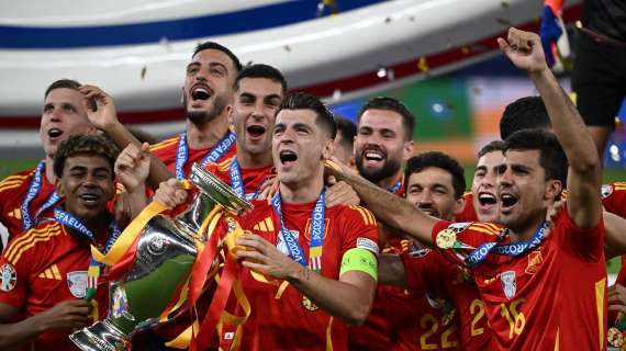 Jesus Navas si ritira dalla Nazionale Spagnola, il post di Morata: "Grazie per averci reso campioni, leggenda"