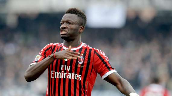 FOTO - Muntari, l'urlo di gioia verso la Sud e la mano sul cuore