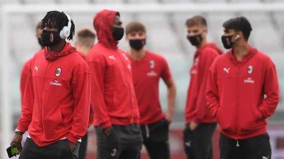 Juventus-Milan, i rossoneri si riscaldano con lo slogan Black Lives Matter