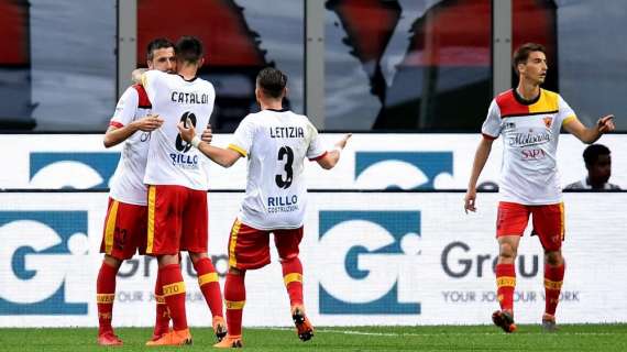 Nuova impresa del Benevento contro il Milan, prima vittoria esterna in Serie A