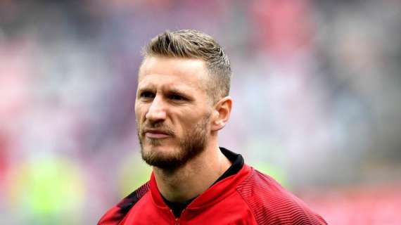 Abate a DAZN: "Non è facile starmi di fianco, vivo a 360° il mio lavoro. La mia famiglia è il mio motore"