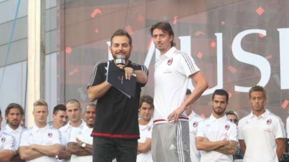 Casa Milan, Montolivo dal palco: “Vogliamo riportare in alto il Milan, quest’anno lotteremo per i primi posti”