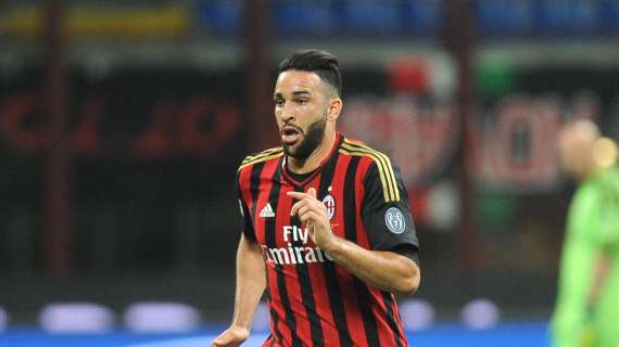 Il Milan prepara l’ultima offerta per Rami: pronti 5 milioni per convincere il Valencia