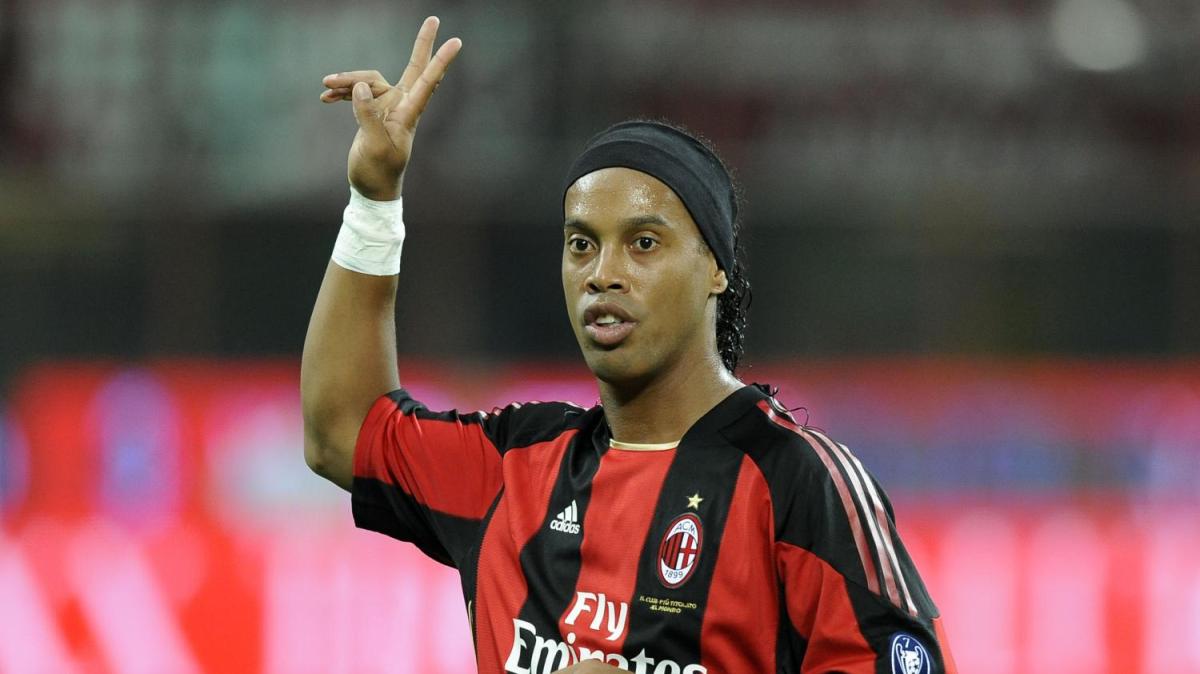 Ronaldinho ricorda: "Al Milan ero felice, giocavo insieme ai Galacticos d'Italia"