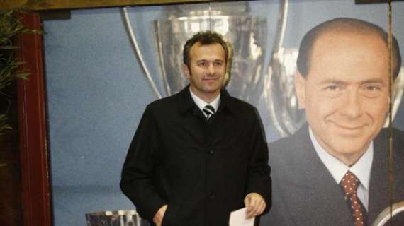 8 gennaio 1998, il Milan vince 5-0 il derby di Coppa Italia: Savicevic segna il suo ultimo gol rossonero