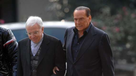 MC - Berlusconi alla squadra a Milanello: "Chi vince il derby esce dalla crisi. E' la partita più importante dell'anno, che ci può riportare alla luce"