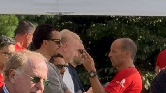 VIDEO MN - Allegri a colloquio con Ibra durante l'allenamento: le foto
