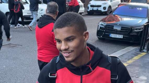 VIDEO MN - L'arrivo dei giocatori del Milan in hotel a poche ore dalla sfida alla Juventus