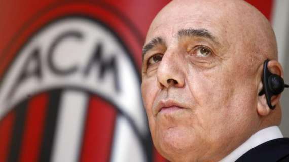 Biasin: "Via T. Silva o Ibra? Per rifare la rosa Galliani deve scegliere (e un'idea ce l'ha)"