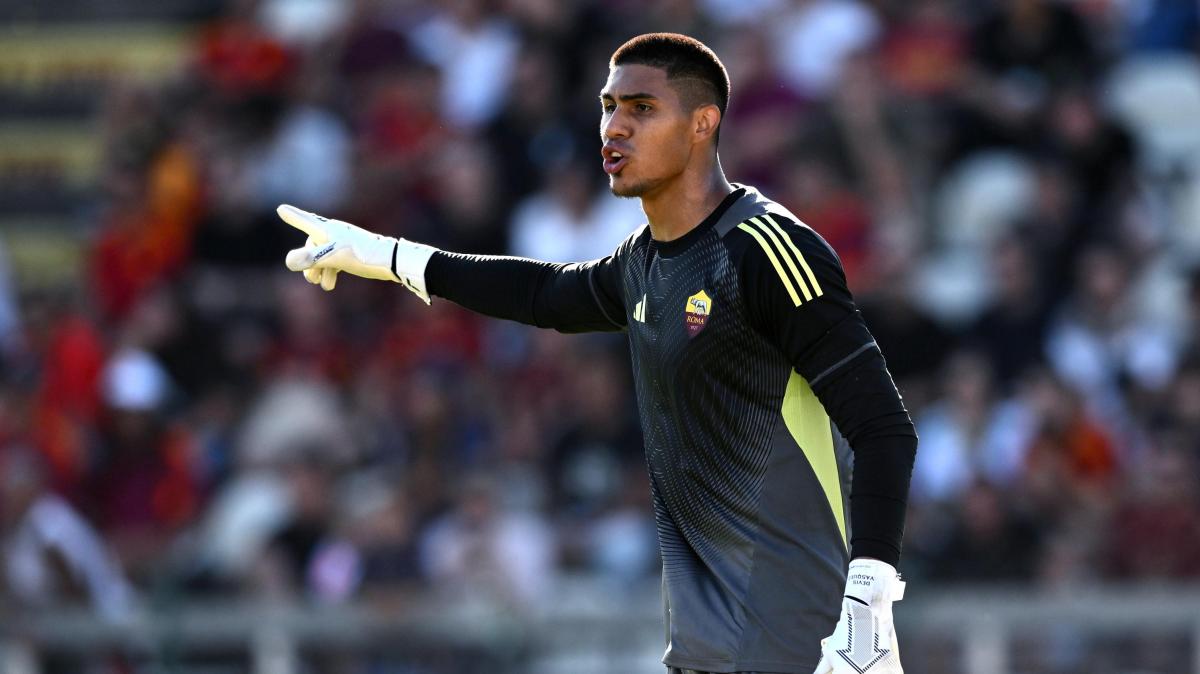 Ex Milan, il portiere Vasquez cercato dal Besiktas per l'ultimo giorno di mercato turco