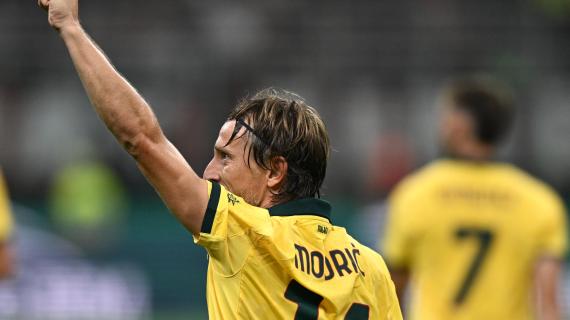 Modric: tifosi pazzi per la sua maglietta, superato anche Leao! Boom anche per la terza maglia 