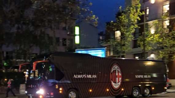 MN – Milan partito dall’hotel, direzione Parco dei Principi: questa sera la gara con il PSG