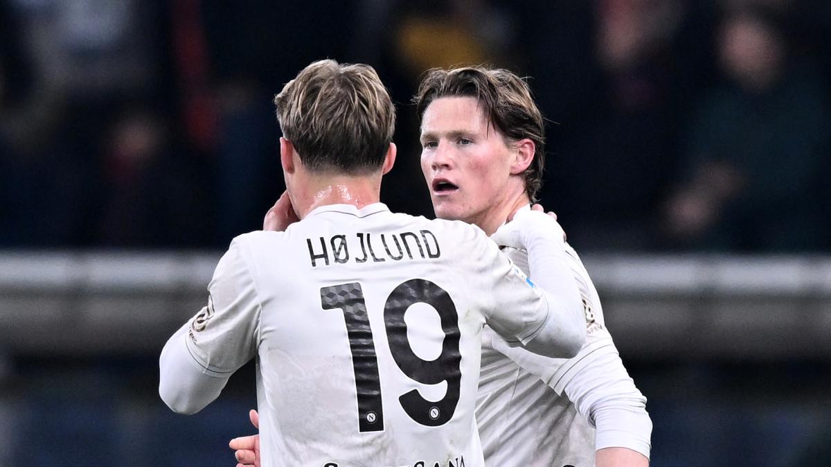 Serie A, Genoa-Napoli 2-3: azzurri salvati da un rigore al novantesimo, rabbia liguri