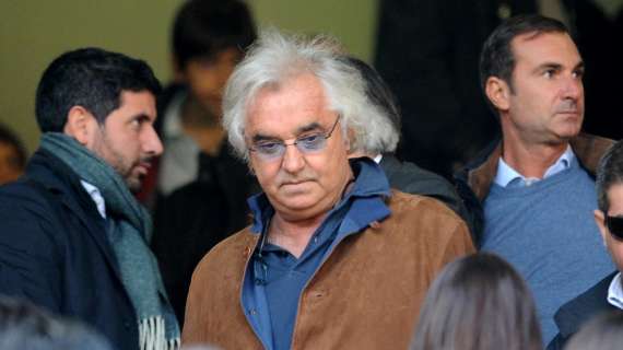 Briatore: "Berlusconi preoccupato per il Milan. Chi lo contesta..."