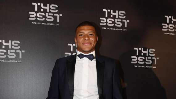 Leonardo: "Mbappe ha dato la sua parola che non lascerà il PSG da svincolato. Sembra che la strategia sia quella"