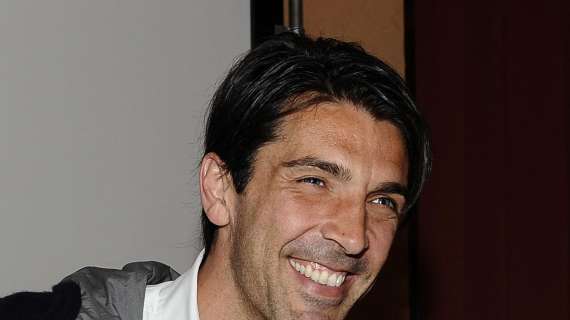 Buffon: "Per noi è un vanto avere Balotelli in squadra"
