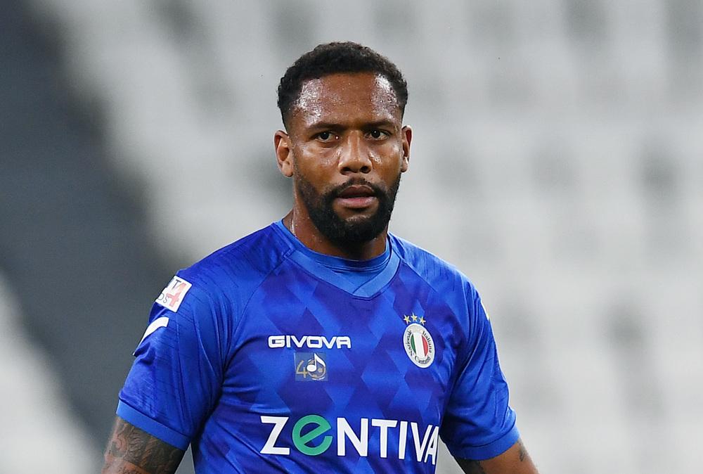 Maicon sulla corsa scudetto: "Il Milan ha una rosa di livello inferiore rispetto all'Inter"