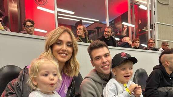  Chiara Ferragni e Fedez a San Siro per Milan-Juve. L'influencer sui social: "Serata allo stadio"