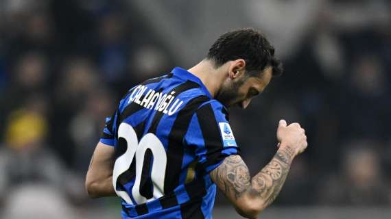 Inter e Napoli non allungano: 1-1 a San Siro. Calhanoglu fallisce un rigore