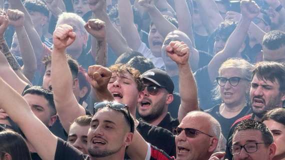 La Curva Sud a società e dirigenza: "La vostra scelta più saggia sarebbe quella di farvi da parte: avete annientato il milanismo"