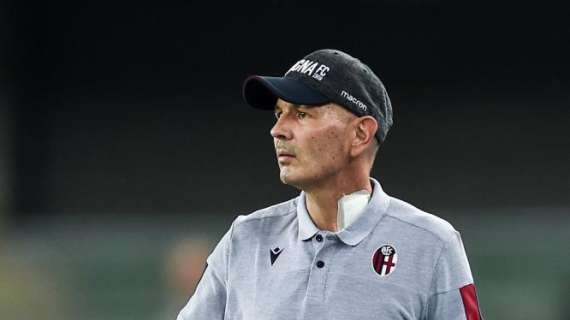 Bologna-SPAL, standing ovation per Mihajlovic all'ingresso in campo
