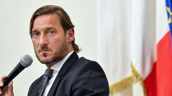 Totti a Mihajlovic: "Lotterò ed esulterò con te, perché sarà una vittoria"