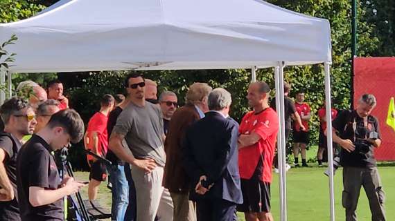 MN - Colloquio Allegri-Ibra prima dell'allenamento: presente tutta la dirigenza