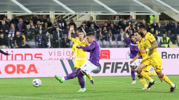 Serie A, la Fiorentina batte 2-1 la Salernitana grazie a Jovic e al Var