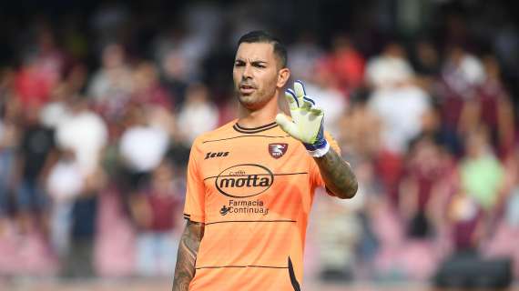 Salernitana, problema muscolare per Sepe che non parte in ritiro. Il 4 gennaio la sfida col Milan