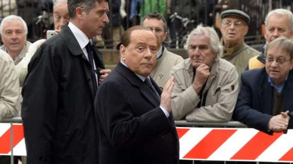 Tuttosport - Milan, Berlusconi apre alla cessione ai cinesi ma pretende grandi investimenti. E sul suo ruolo…