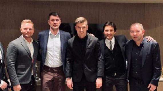 Piatek: "Milan, un sogno diventato realtà. Il West Ham mi ha cercato, ma ho voluto fortemente venire qui. Ho chiesto la 9 ma..."
