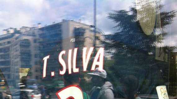 FOTO - Thiago Silva arriva in Francia: ecco il nuovo numero di maglia