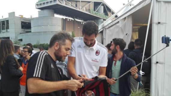 PHOTOGALLERY MN - Casa Milan, le foto dell’incontro della squadra con i tifosi