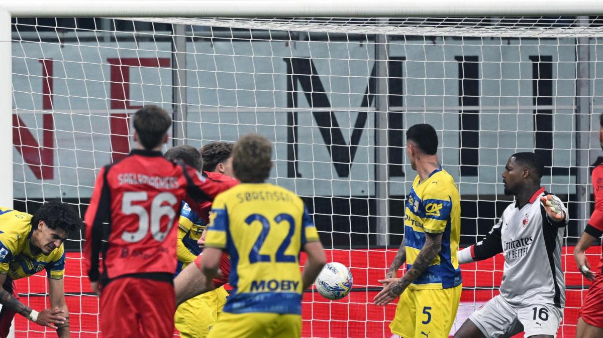 Valenti su Caprile come su Maignan. Calvarese: "Alle persone non è interessa se è fallo o non fallo, interessa la coerenza arbitrale"