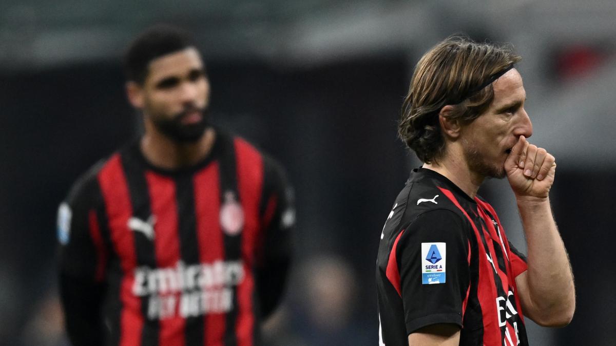 Longhi redarguisce il Milan: "La partita prevede due tempi, e sprecarne uno è autolesionismo" 